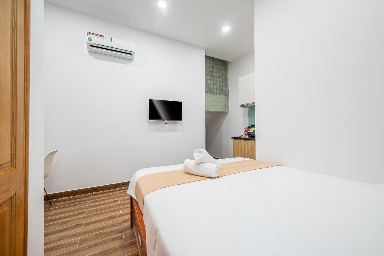 Cozrum Homes - Retro House * Ho Chi Minh City