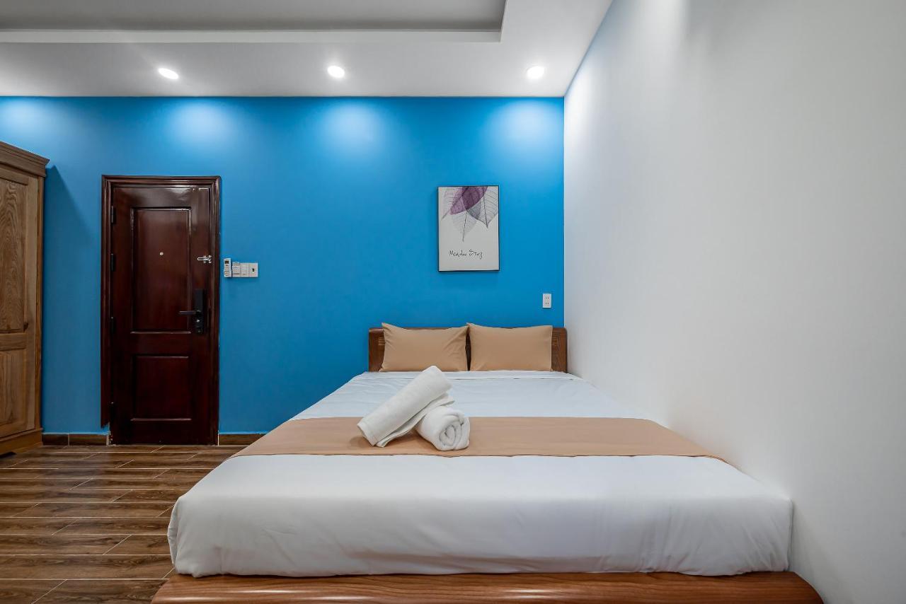 Căn hộ Cozrum Homes - Retro House *
